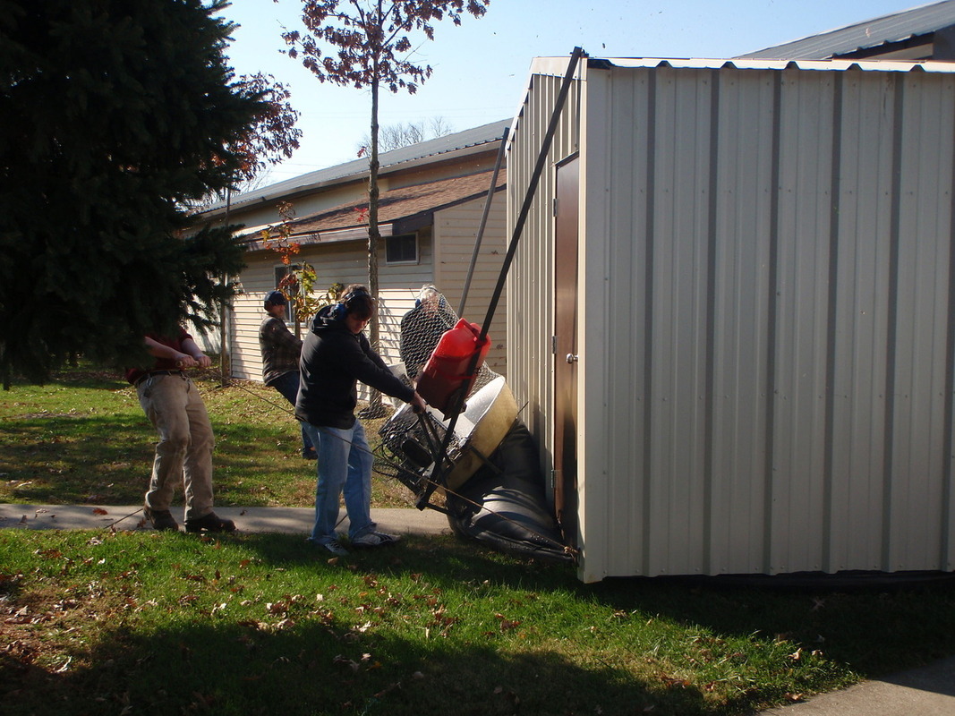 moving 7000 pound building on air